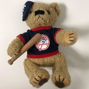 EUC MLB GOOD STUFF YANKEE BEAR
